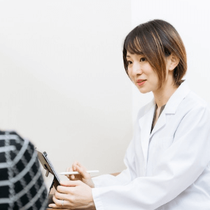 LIGHT CLINIC 名古屋院の医療ダイエットを受ける前の診察の様子